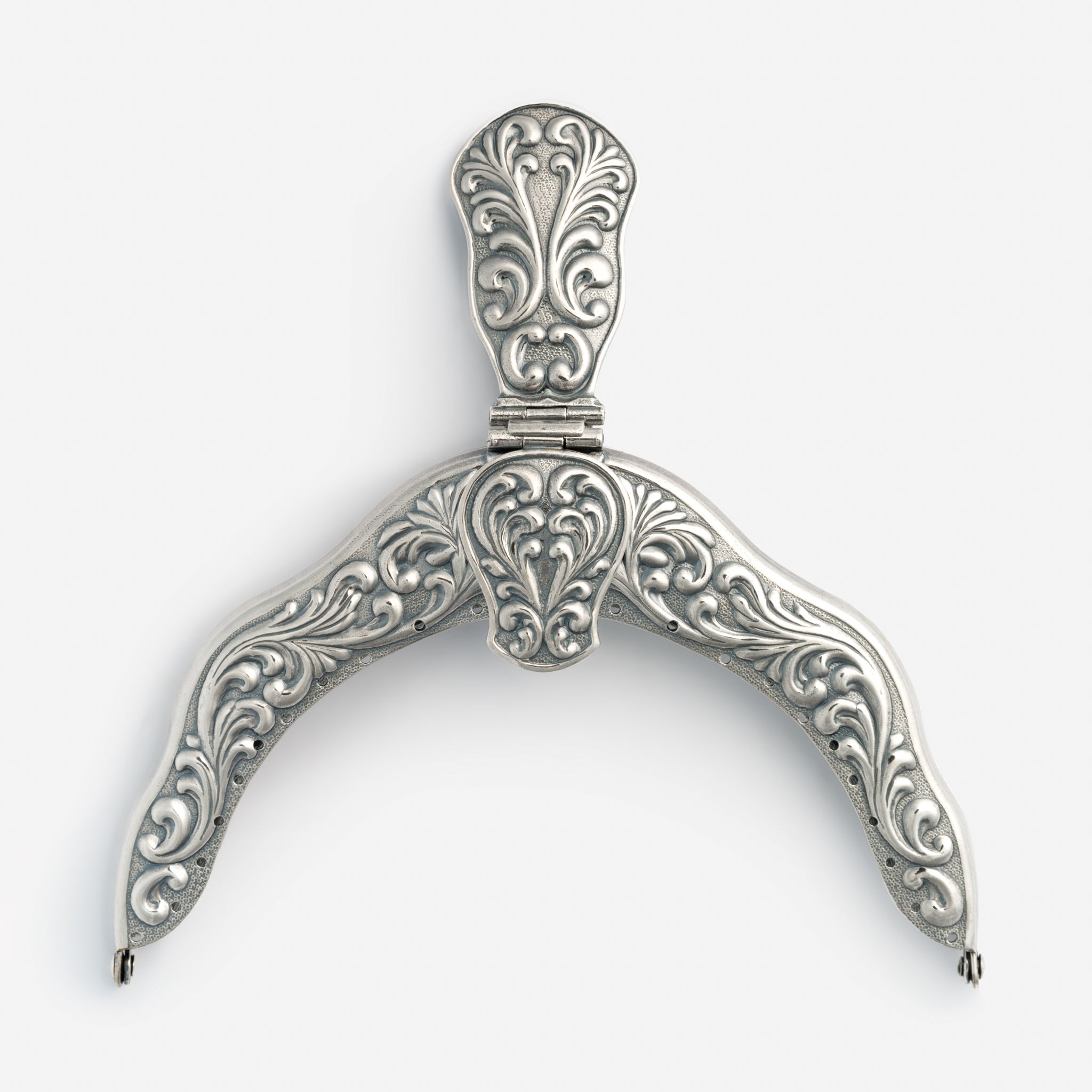 Silverplated Elegant Clasp by Sylvsmidja