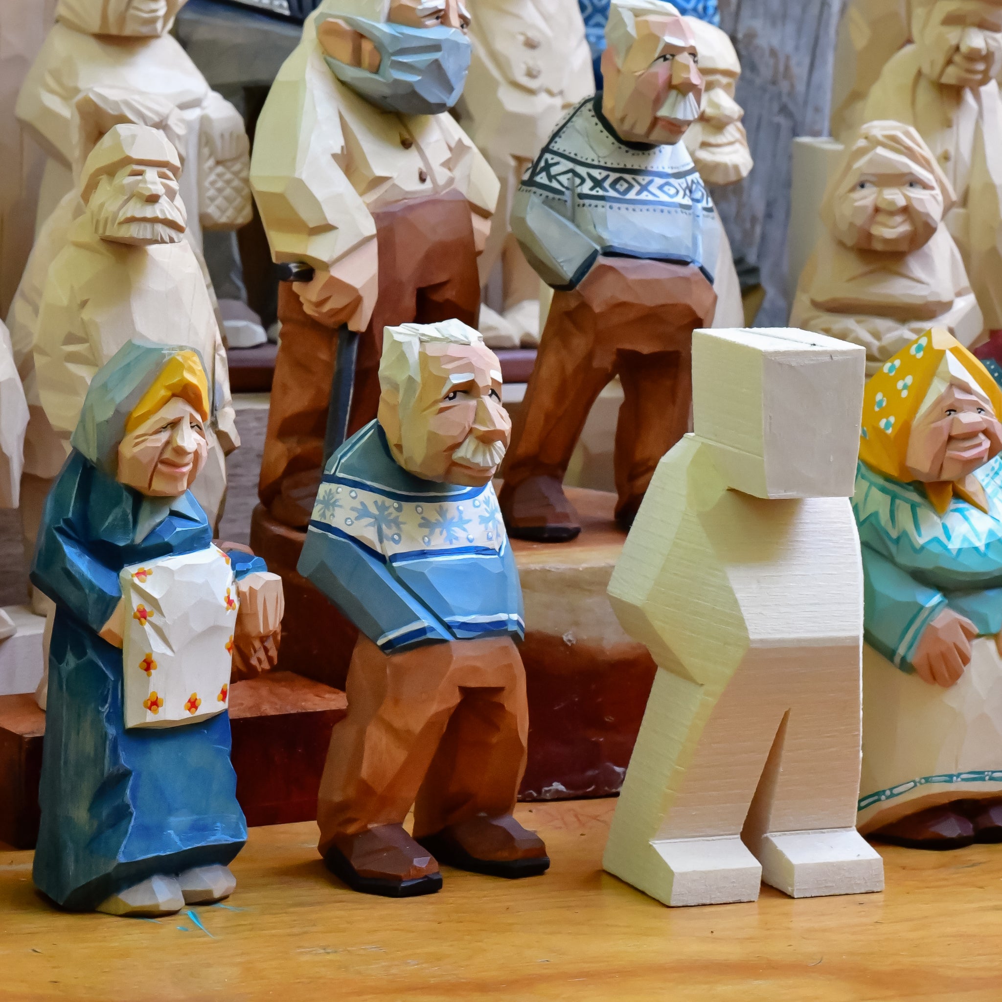 2026-03-04 – Scandinavian Flat Plane Figure Carving: Same Blank, Different Directions (Online)