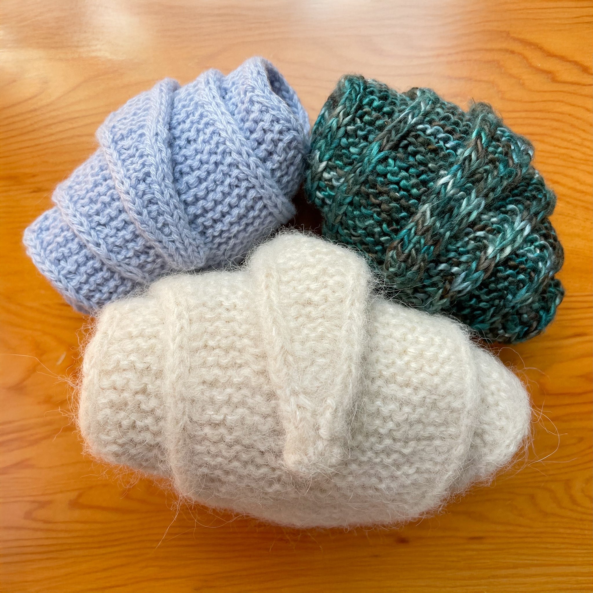 2025-12-03 – Knit a Sophie Scarf (Online)