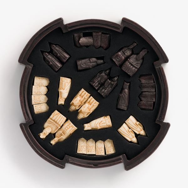 その他 THE LEWIS CHESSMEN MINIIATURE SET Lewis Chessmen set, British Museum collection [508x1240] : r