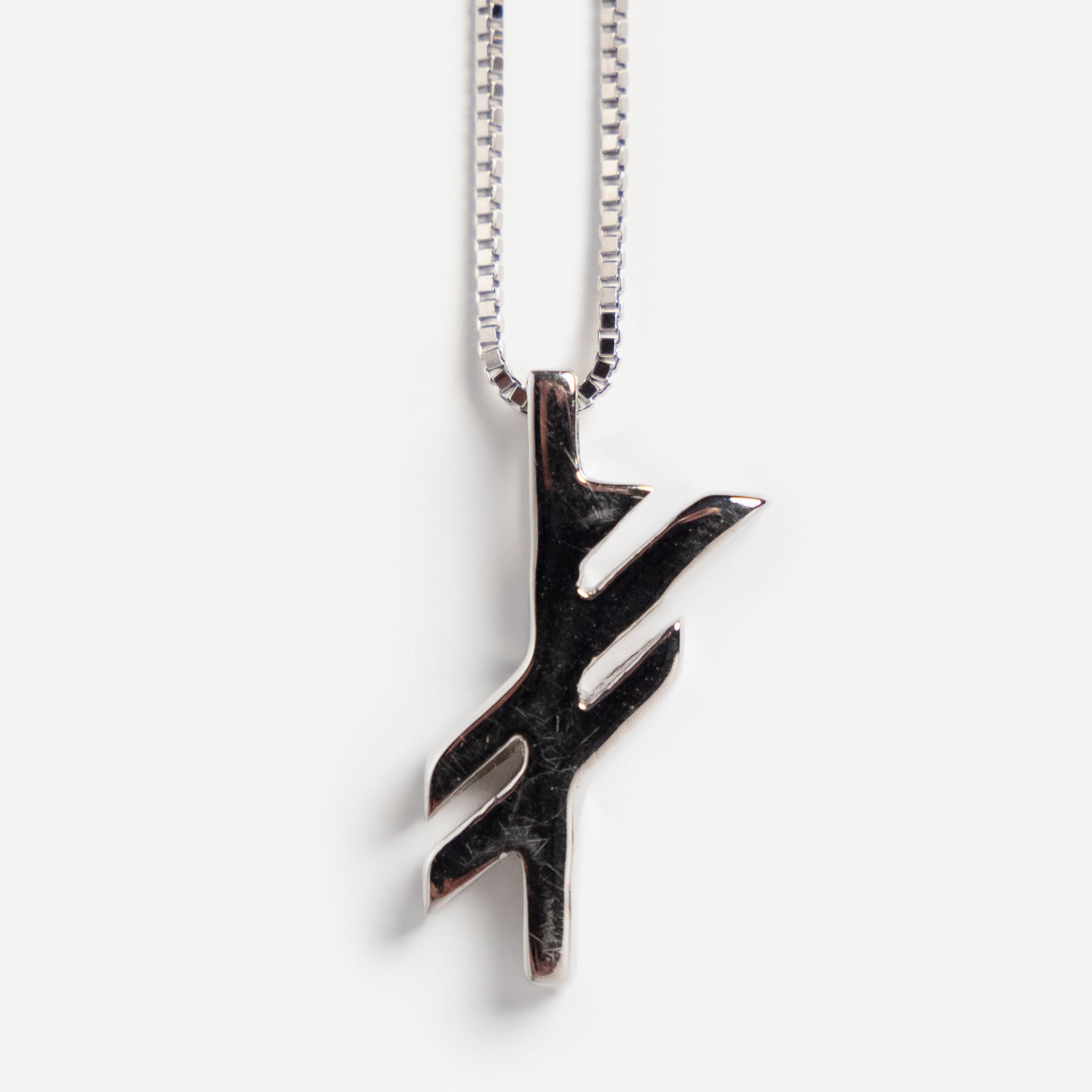 Runic Pendants by Alrun - Luck