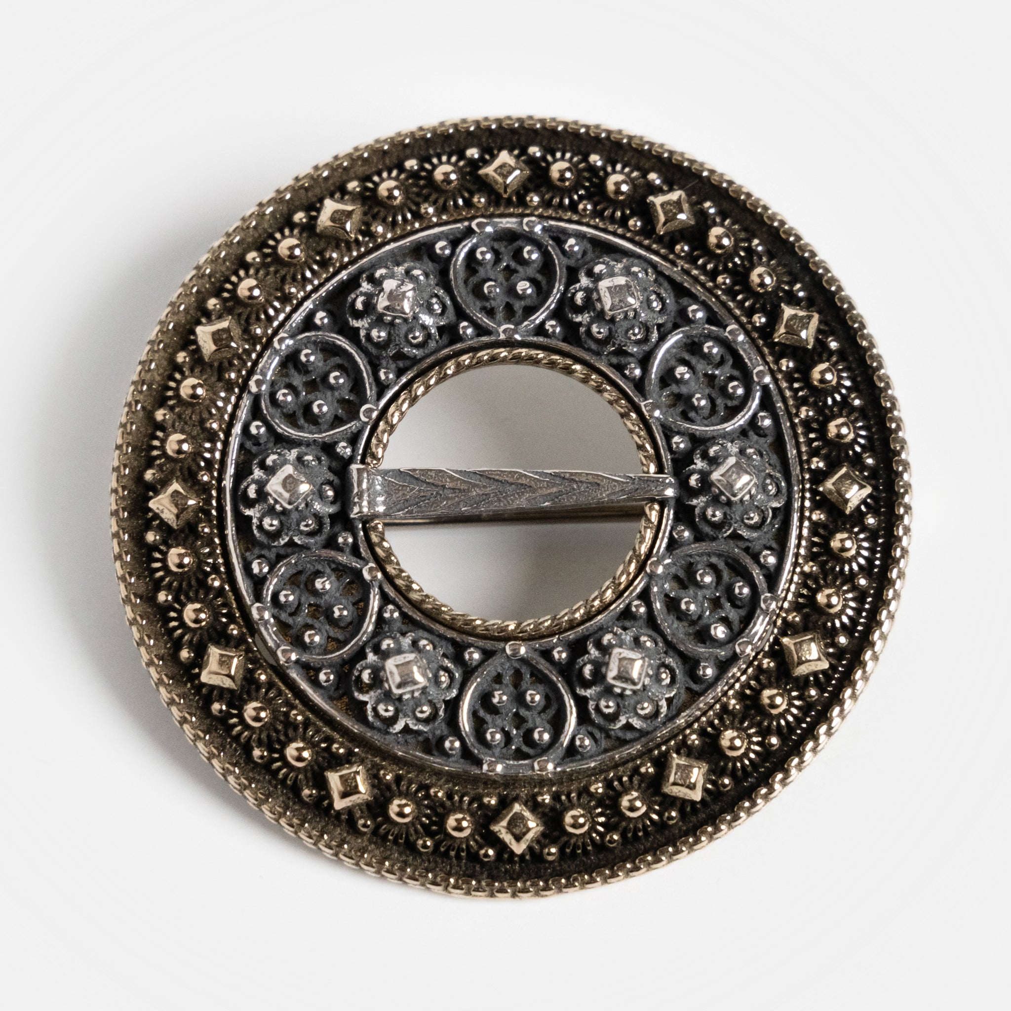 Trandeim Brooch or Pendant by Sylvsmidja