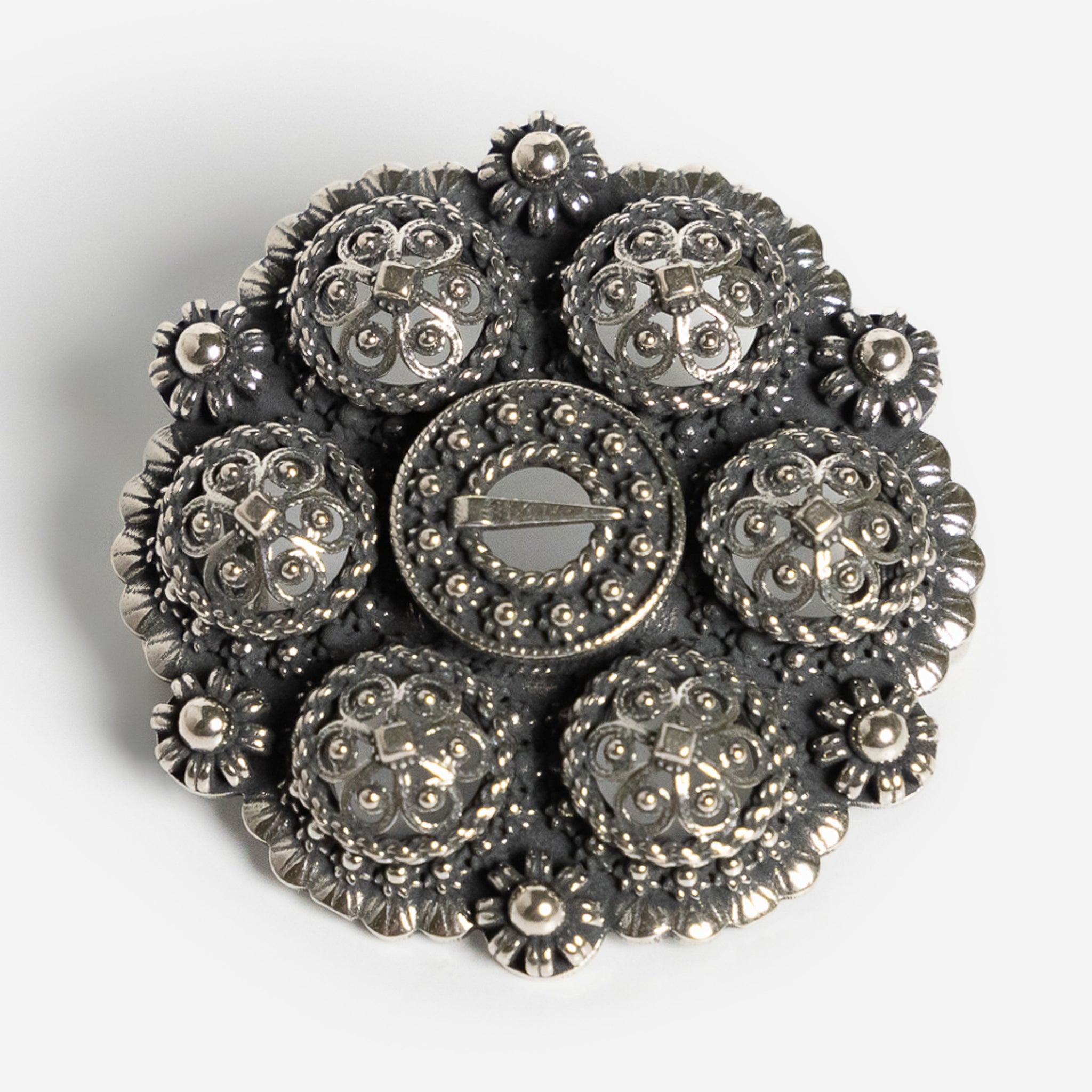 Hair Tie Round Sølje or Pendant by Sylvsmidja
