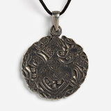 Vaknut Knot Necklace