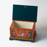 Louise Bath – Hallingdal-style Trunk with Folk Art Animals