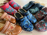 2026-03-13 – Rosemaling on Clogs and Leather (In-Person)