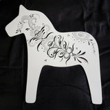2027-02-27 – Kurbitsmåling a Dala Horse in Black and White (online)
