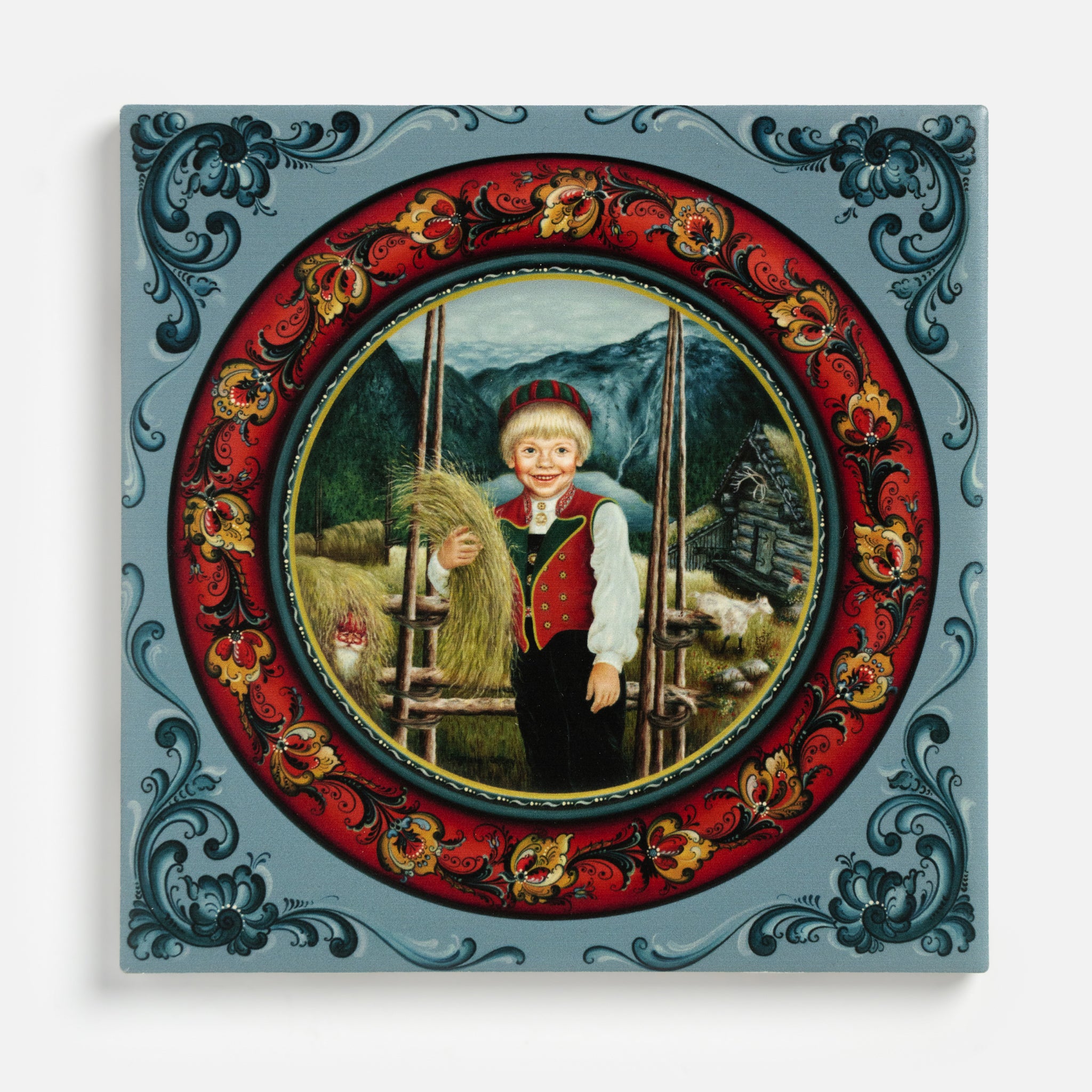Bjorn with Hay – Trivet Designed By Suzanne Toftey